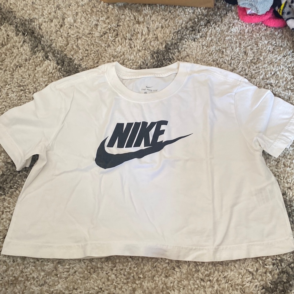 Nike T-shirt